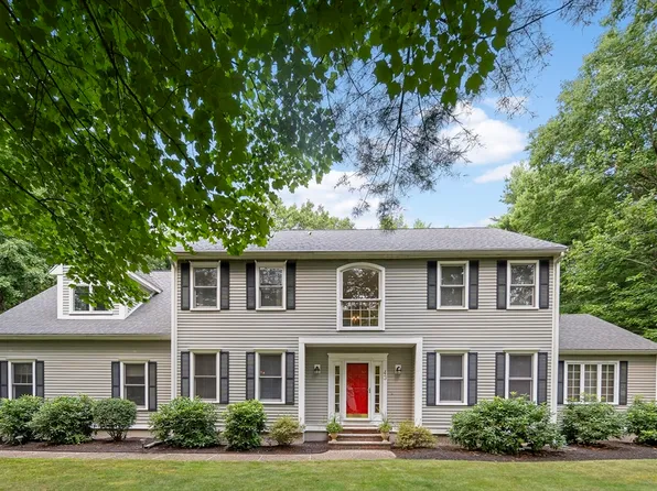 43 Wagon Rd, Walpole, MA 02081