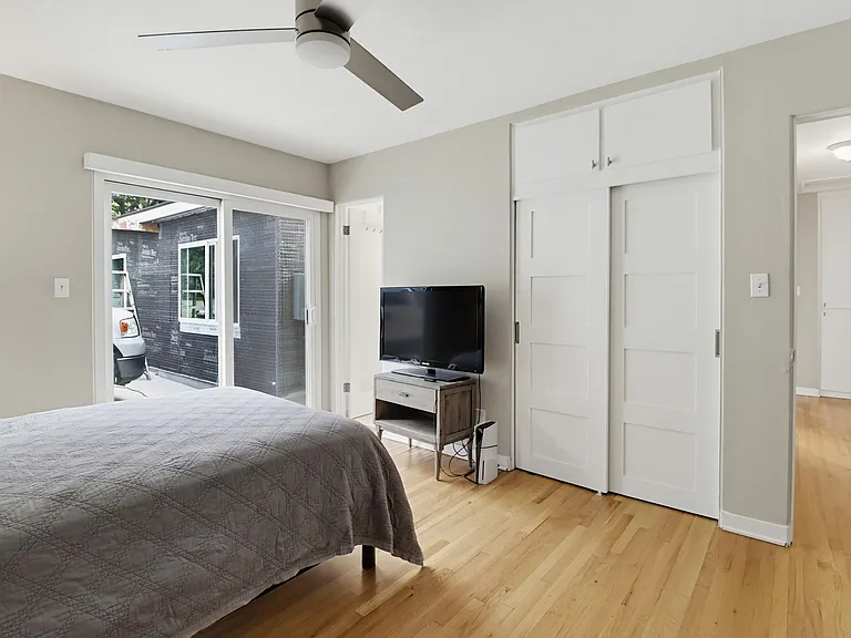 7372 Stanford Ave — Photo 10