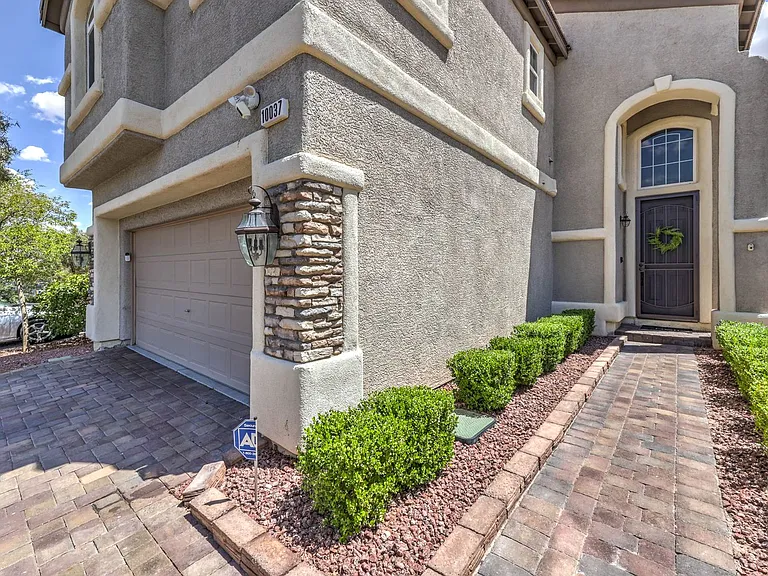 10037 Willowbrook Pond Rd — Photo 3