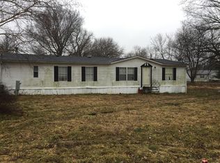 904 Park Dr, Caseyville, IL