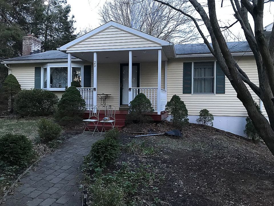 2nd image of 29 Rivaldi Dr