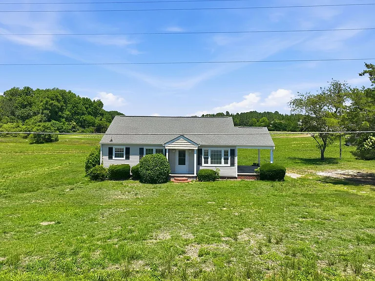 4212 Old US Highway 421 — Photo 2