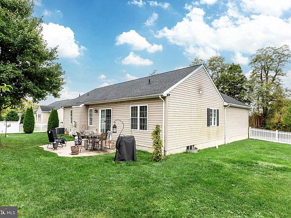 2nd image of 295 Maring Dr