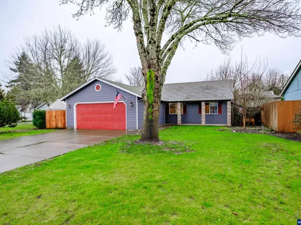 841 SE Juniper Ave, Dallas, OR 97338