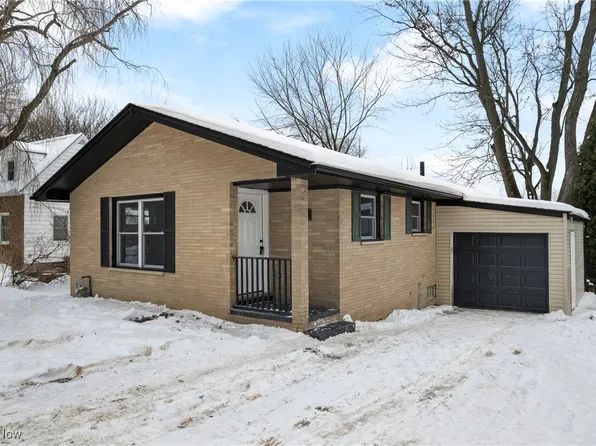 1930 48th St NW, Canton, OH 44709