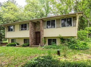 1580 S Hametown Rd, Akron, OH 44321