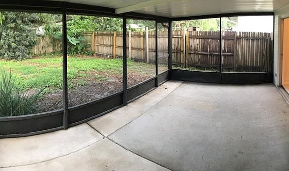 5th image of 1626 Palm Leaf Dr