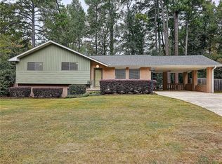 2896 Harcourt Dr, Decatur, GA 30033