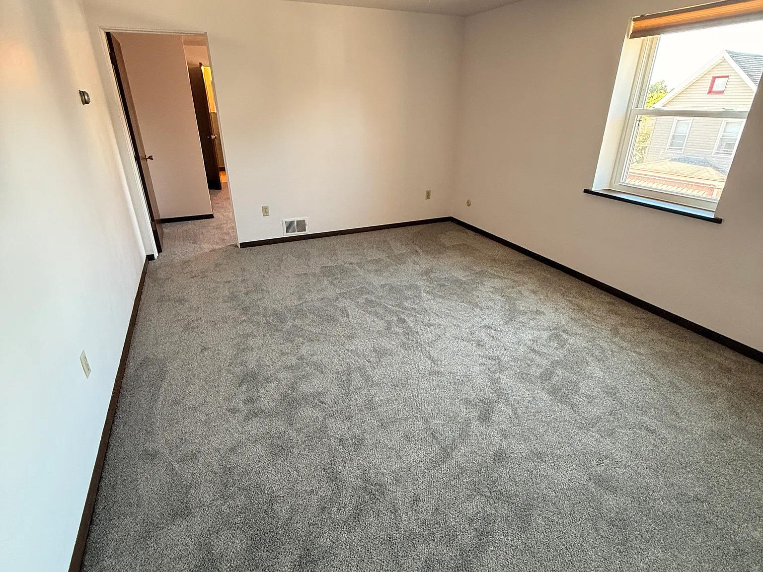 1 bed, $950 — Photo 3