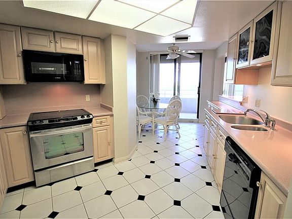 3rd image of 5950 Pelican Bay Plz S APT 506