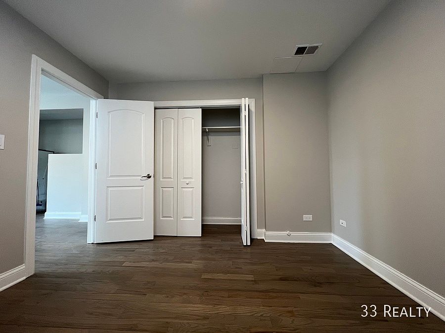 2nd image of 7354 N Hoyne Ave APT G