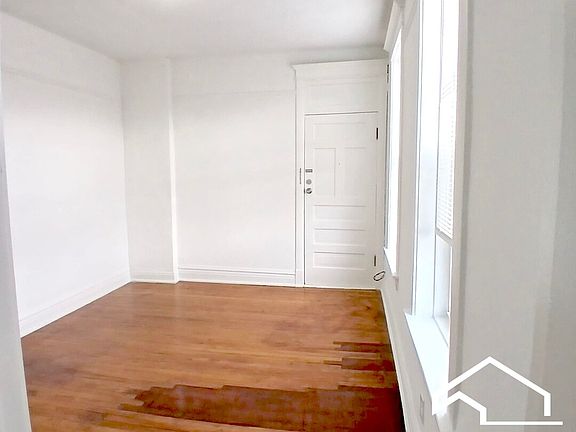 5th image of 2606 E South Water St #5