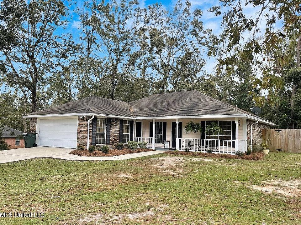 1st image of 554 Aila St