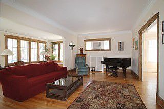1st image of 823 Linden Ave