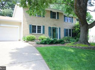 4772 Tapestry Dr, Fairfax, VA 22032