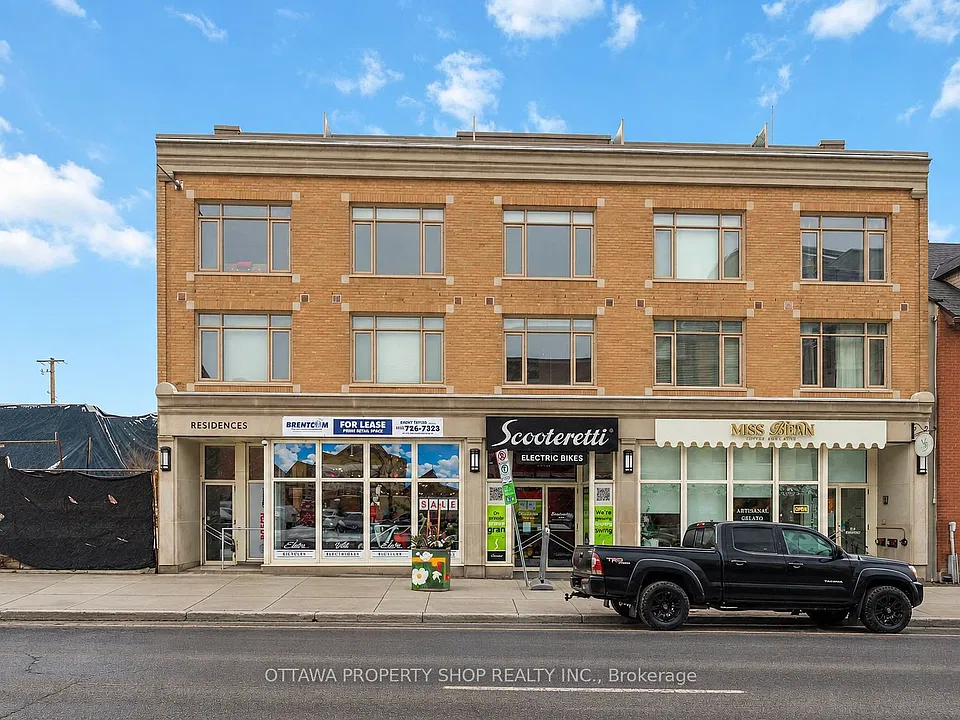 202 Saint Patrick St #15