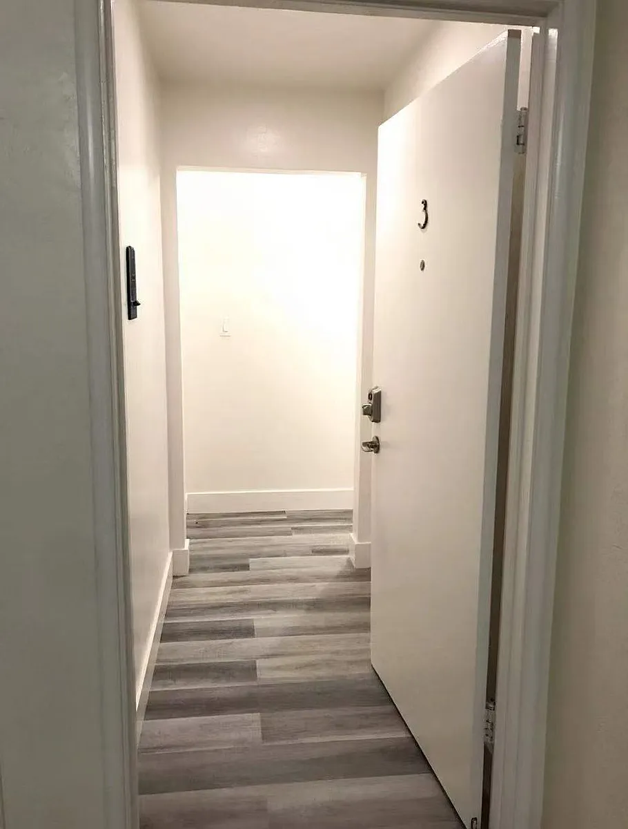 Building Photo - 1708 Euclid Ave #3