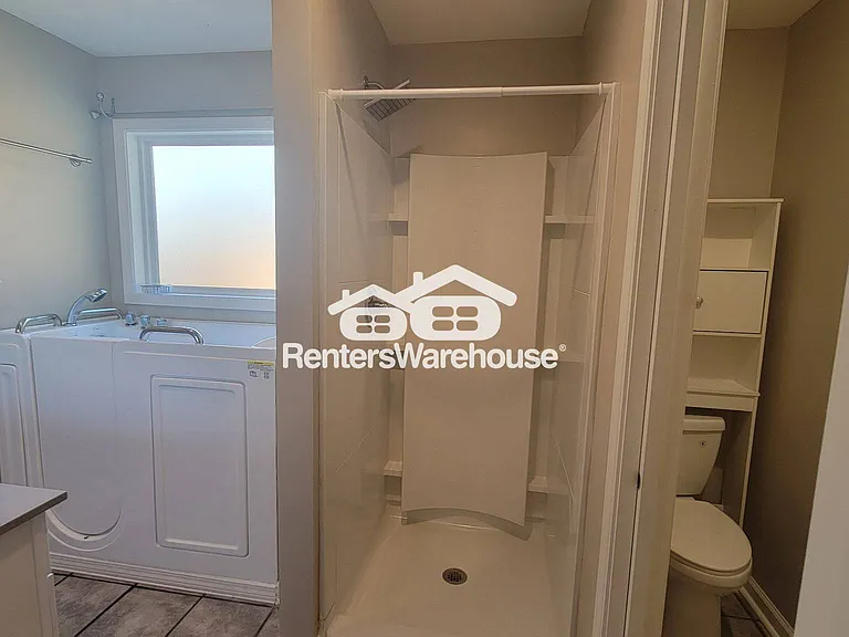1353 Isleworth Cir — Photo 10