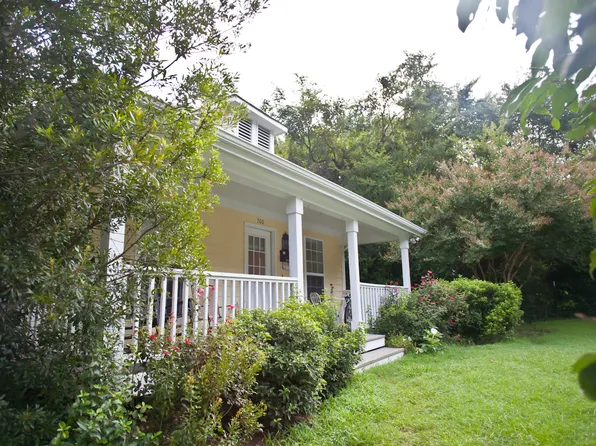 700 N Greensboro St, Carrboro, NC