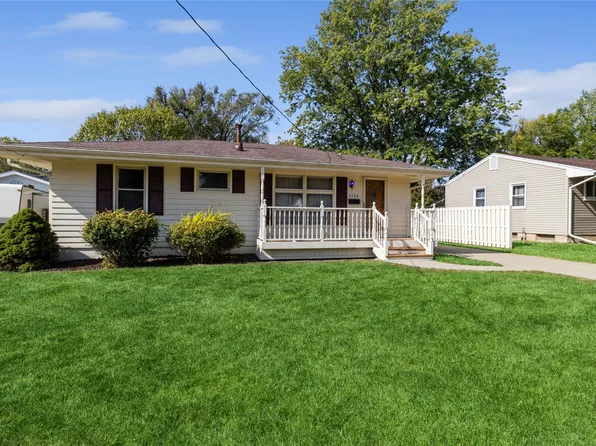 2708 E 39th St, Des Moines, IA 50317