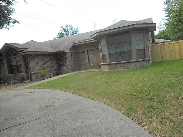 1st image of 2224 S Parkway Blvd S