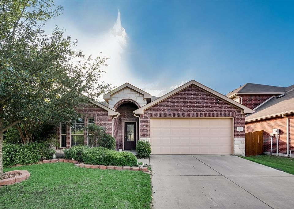 1st image of 2030 Sterling Gate Dr