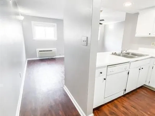 562 Woodland Ave, Lexington, KY
