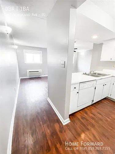562 Woodland Ave Photo 1
