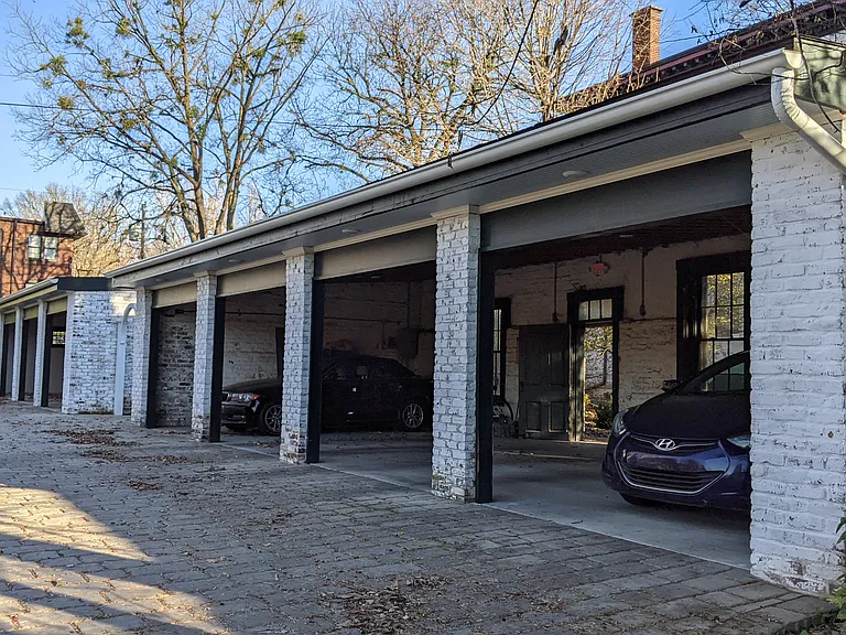 2114 Edgehill Rd #D — Photo 9