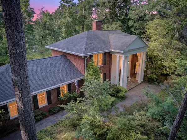 575 River Valley Rd, Sandy Springs, GA 30328