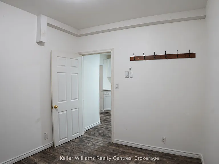 726 Berford St — Photo 22