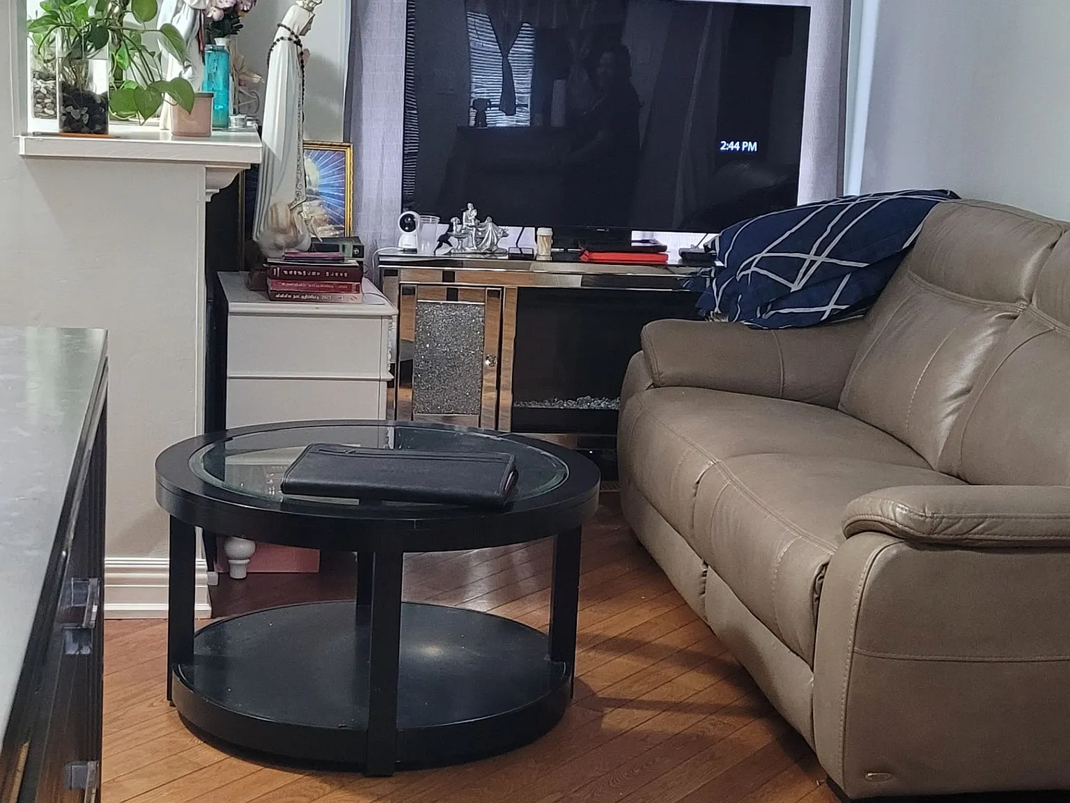 4 bed, $3,000 — Photo 2
