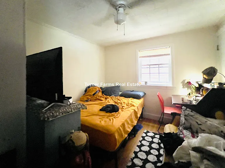76 College Ave #R — Photo 5