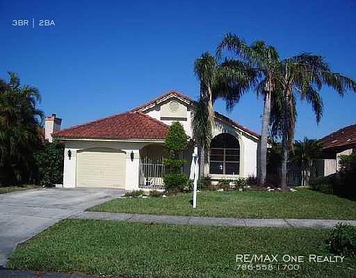 1st image of 4523 NW 7th Pl
