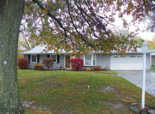 15255 Walnut Creek Dr, Strongsville, OH