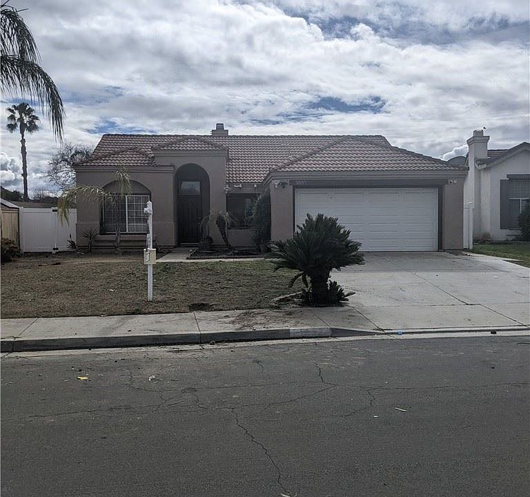 1st image of 25637 Calabria Dr