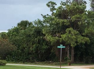 1289 SE McFarlane Ave, Port Saint Lucie, FL 34952