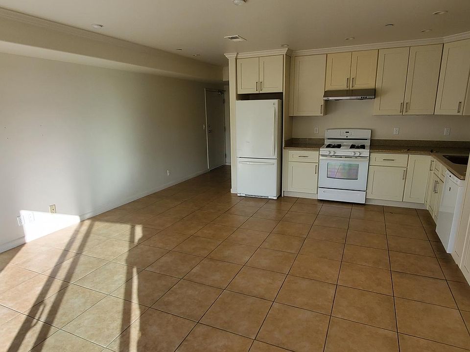 1st image of 4964 Mission St #A