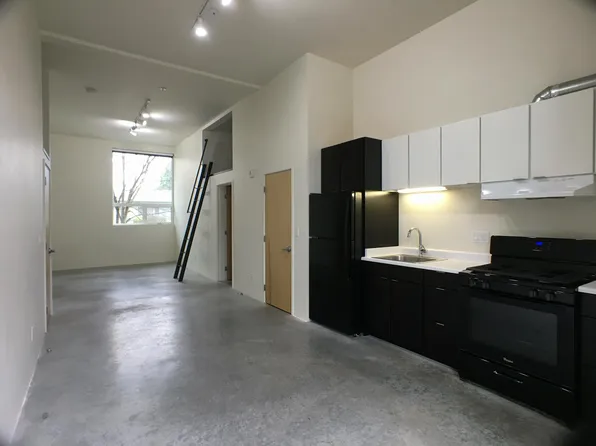 4110 SE 28th Pl Unit 203, Portland, OR 97202