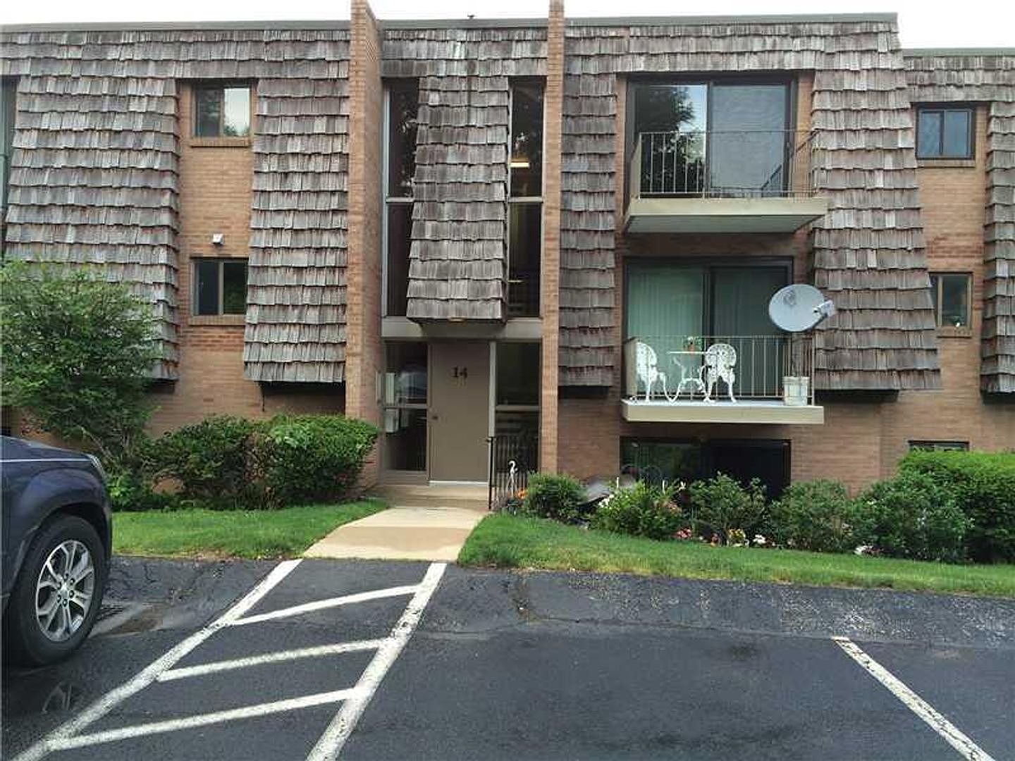 1435 Forest Green Dr, Coraopolis, PA 15108 Zillow