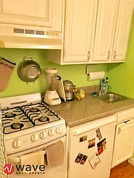 Rented by Wave Real Estate Group