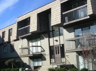 9841 Sunrise Blvd UNIT P17, North Royalton, OH 44133