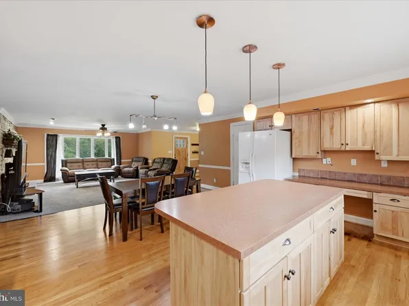783 Ritters Valley Dr, Capon Bridge, WV 26711