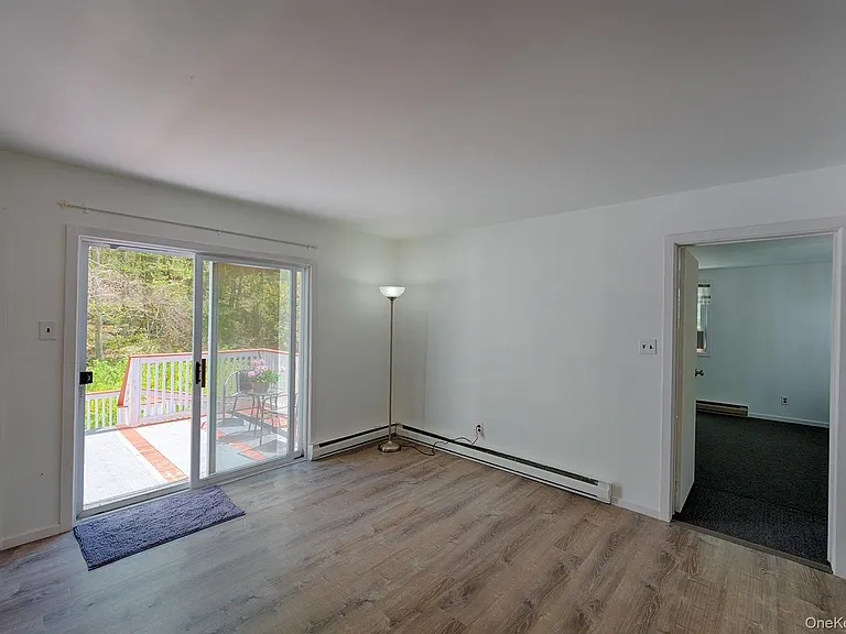 21 Van Dam Rd — Photo 14