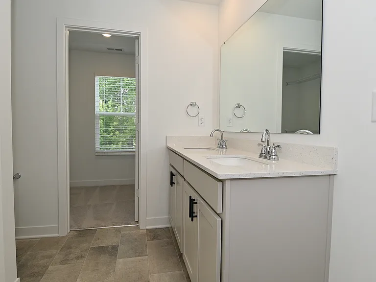 1728 Trinity Ln — Photo 51