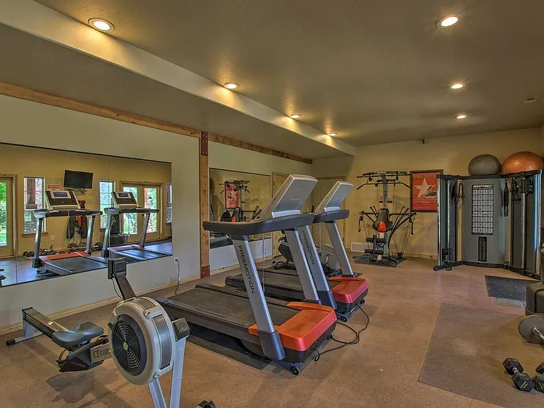 3524 N Fox Run Dr #1 — Photo 13