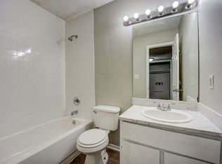 The Cottonwood: 1 & 2 Bedroom Apartments, Fort Smith, AR 72901