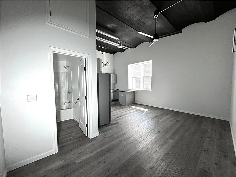 810 Monocacy St #103 — Photo 27