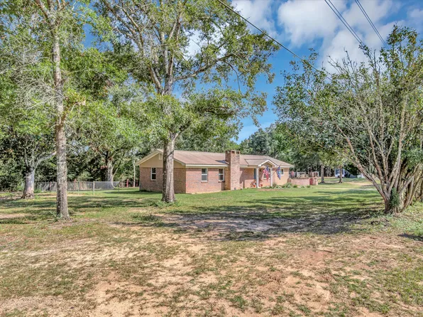 5215 Galliver Cut Off, Baker, FL 32531