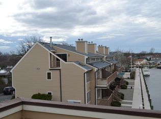 8 Hidden Harbor Dr, Pt Pleasant Beach, NJ 08742